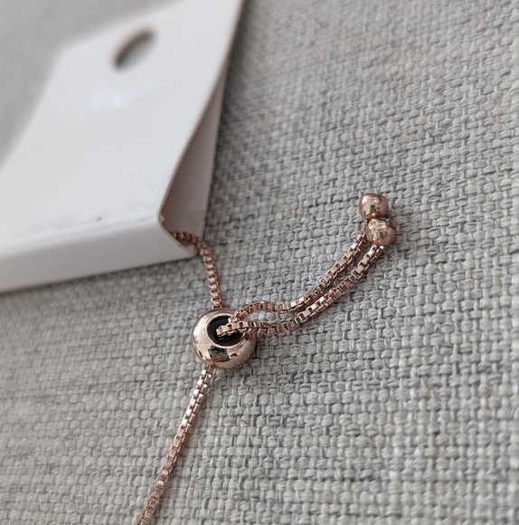 🌼5 For 20$ 🌼 Elegant Rose Gold Bracelet with Silver Accents - Picture 4 of 5